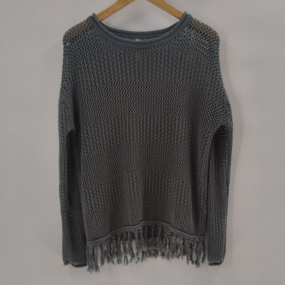 Mur Mur Sweater Size Large Green Crochet Look Long sleeve Sheer Mesh Fringe Hem